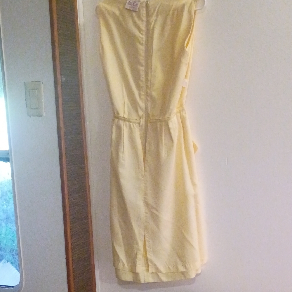 Adele Martin Vintage  Original Cream Sleeveless Dress - Picture 10 of 12